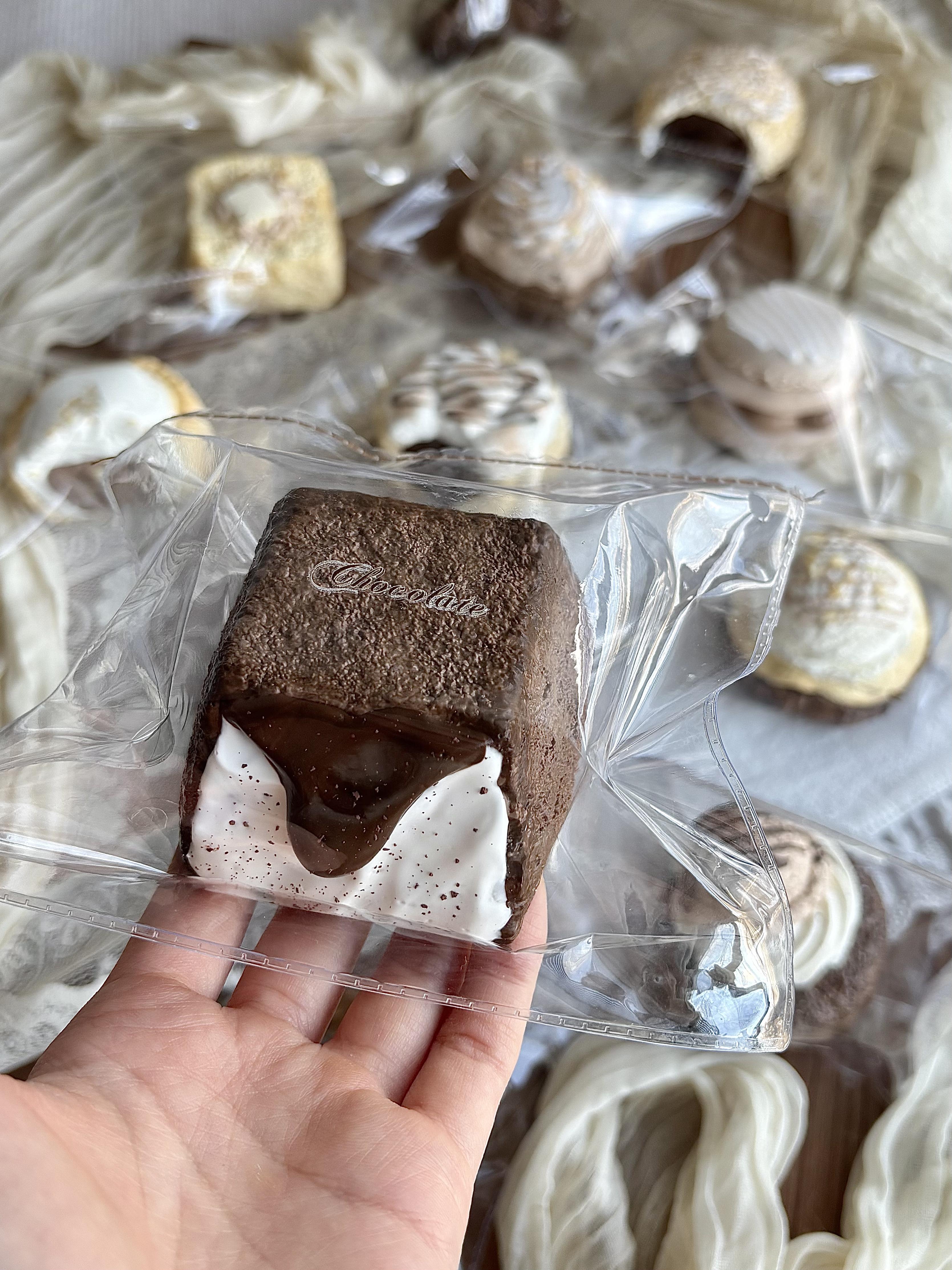 チョコレートアフタヌーンティー】もちもちスクイーズトイ ブラインド